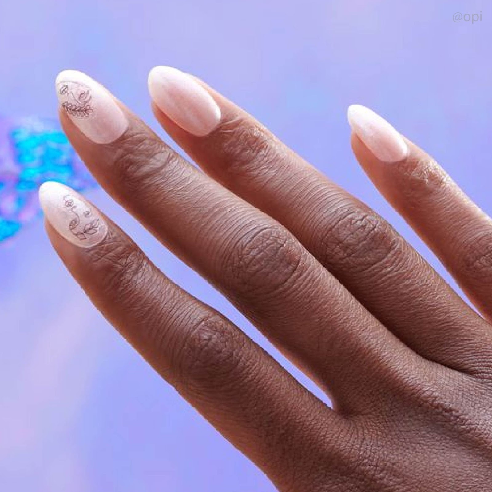 Gel manicure with long-lasting gel polish at LacquerLove Toulouse
