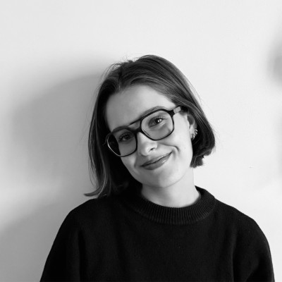 Portrait of Inès Martin, Pedicure & Foot Care Technician at LacquerLove